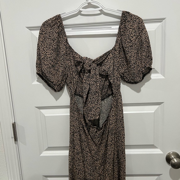 Miami Cheetah Print Capri Jumpsuit. Size Medium - Picture 3 of 4